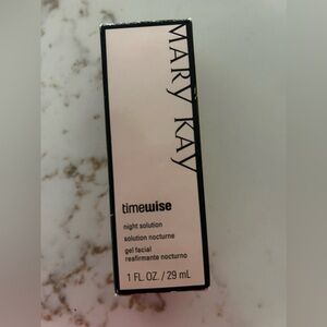 Mary Kay - night solution